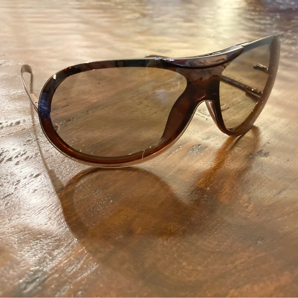 CHANEL Brown Oversized Sunglasses